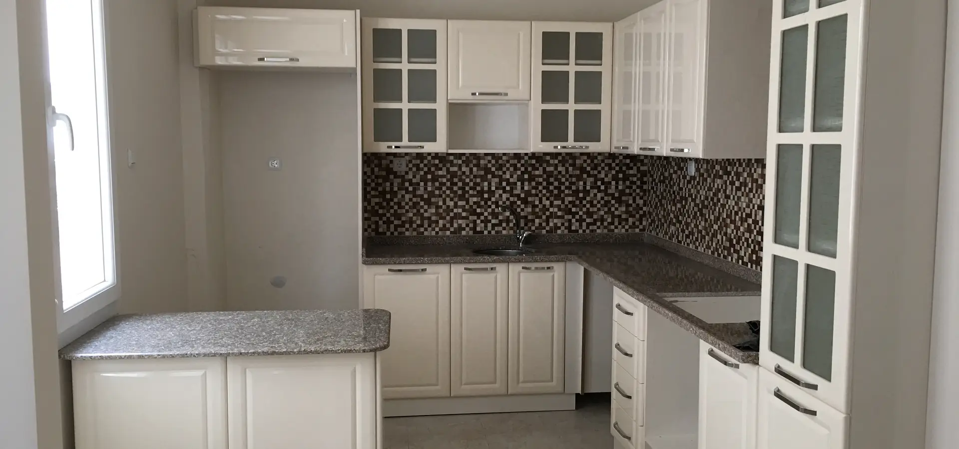 Sinanpaşa Tadilatcı